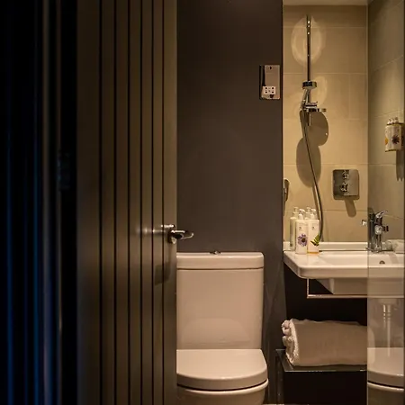 Hotel The George At Backwell 4*