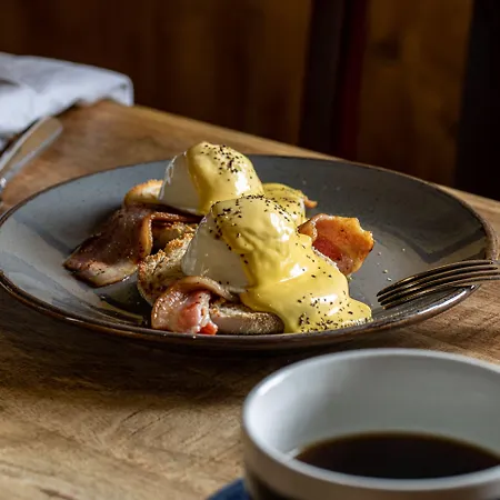 The George At Backwell Hotel