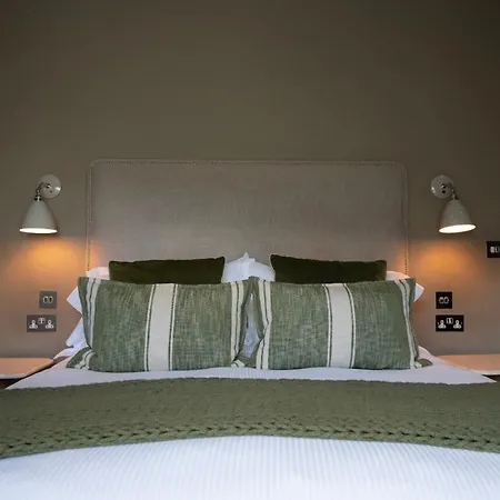 Hotel The George At Backwell 4*