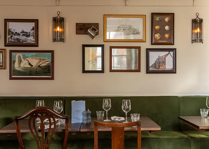 The George At Backwell 4*